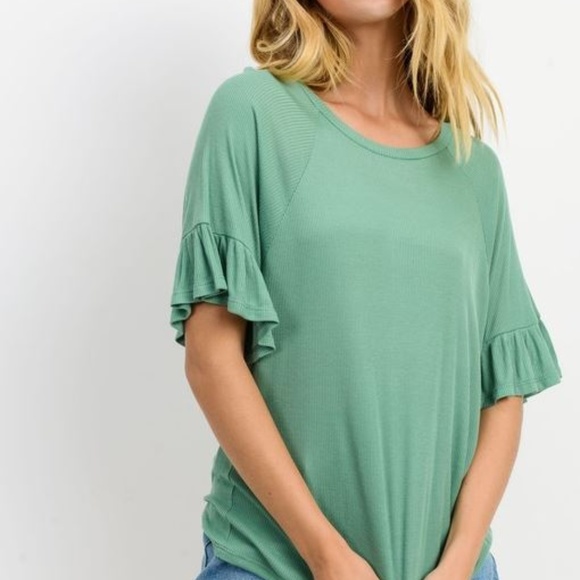 Ruffle Short Sleeves Raglan Ribbed Top - Picture 3 of 7